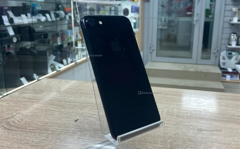 Apple iPhone 7 2/128 ГБ