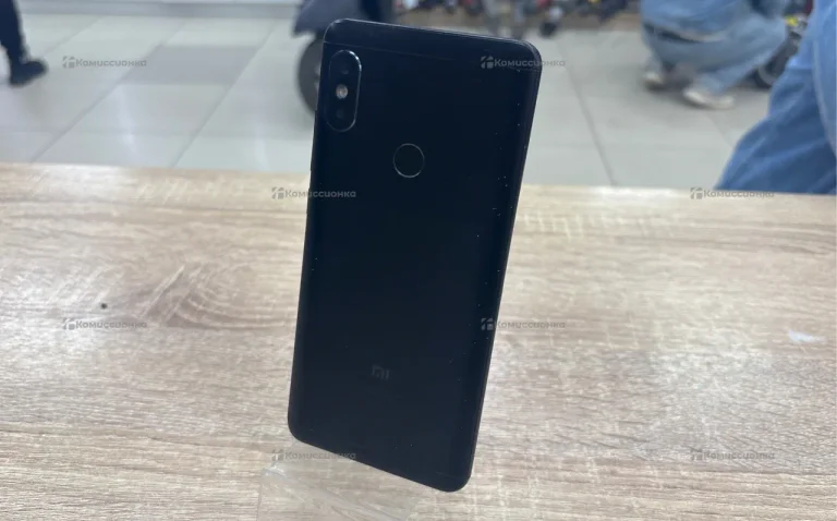 Xiaomi Redmi 5 Plus (Redmi Note 5) 4/64 ГБ