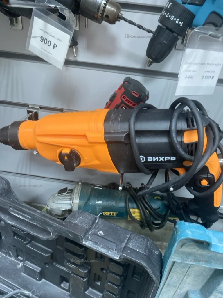 Перфоратор ВИХРЬ П-800К
