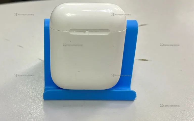 Наушники  AirPods 1 тихо работает правый наушник