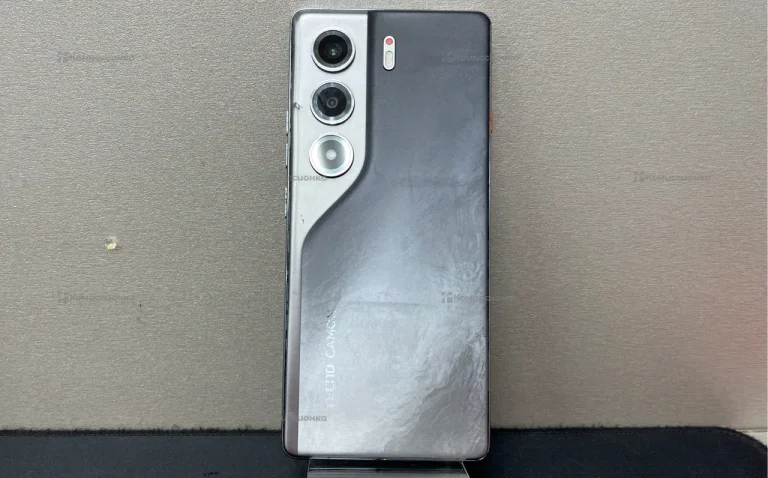 Tecno Camon 40 8/256 ГБ