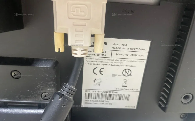Монитор Samsung SyncMaster 931C
