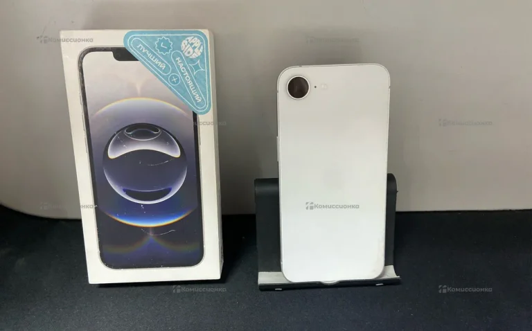 Apple iPhone 16e 8/128 ГБ