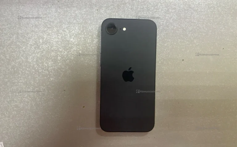 Apple iPhone 16e 8/128 ГБ