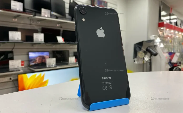 Телефон Apple iPhone XR 3/128 ГБ