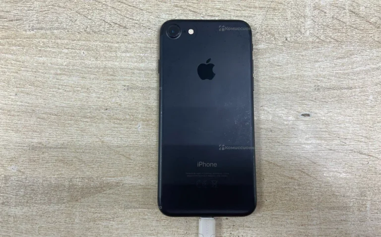 Apple iPhone 7 2/32 ГБ