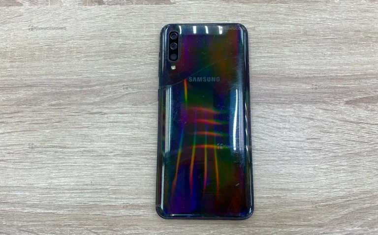 Samsung Galaxy A50 4/64 ГБ