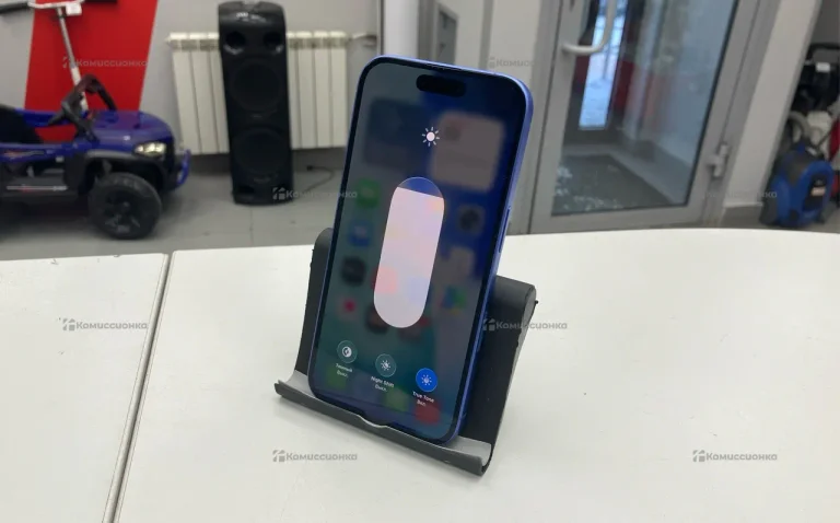 Apple iPhone 16 8/128 ГБ