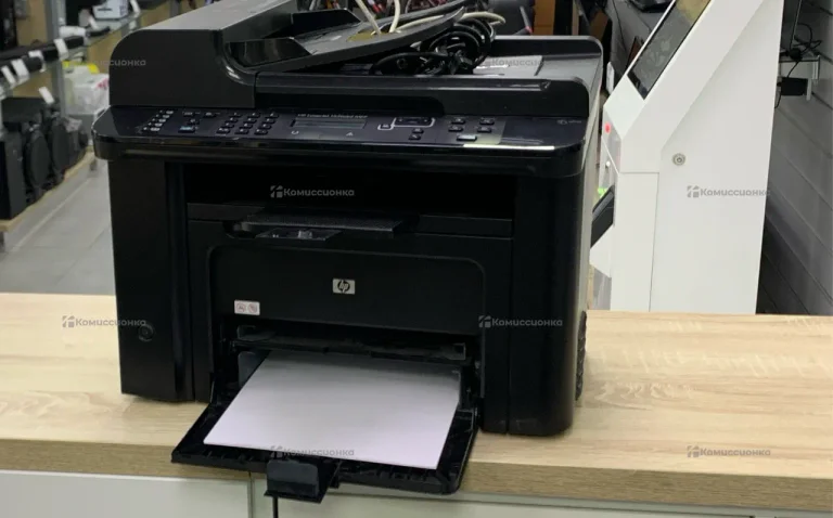 принтер HP 1536dnf
