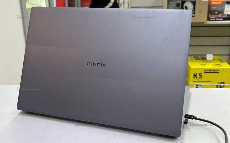 Ноутбук Infinix inbook y2 plus