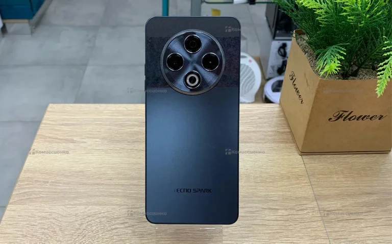 Tecno Spark 30 8/128 ГБ