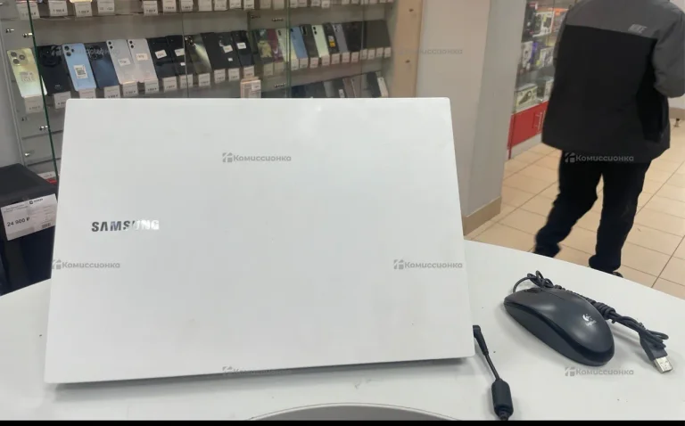 Ноутбук  Samsung  NT350XCR-AD5WA
