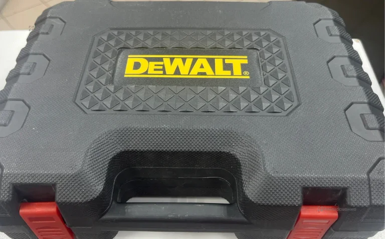 Шуруповерт аккумуляторный DeWALT реплика