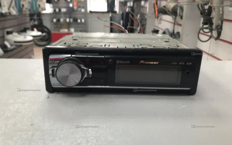 Автомагнитола  Pioneer DEH-8400BT