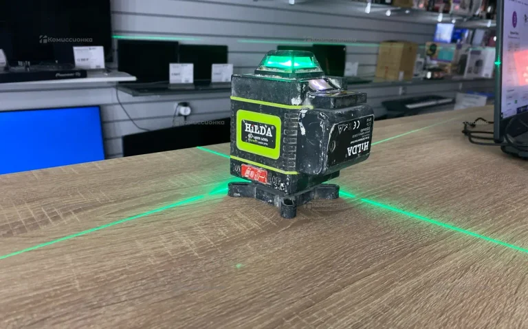 Лазерный уровень Hilda 4D Green