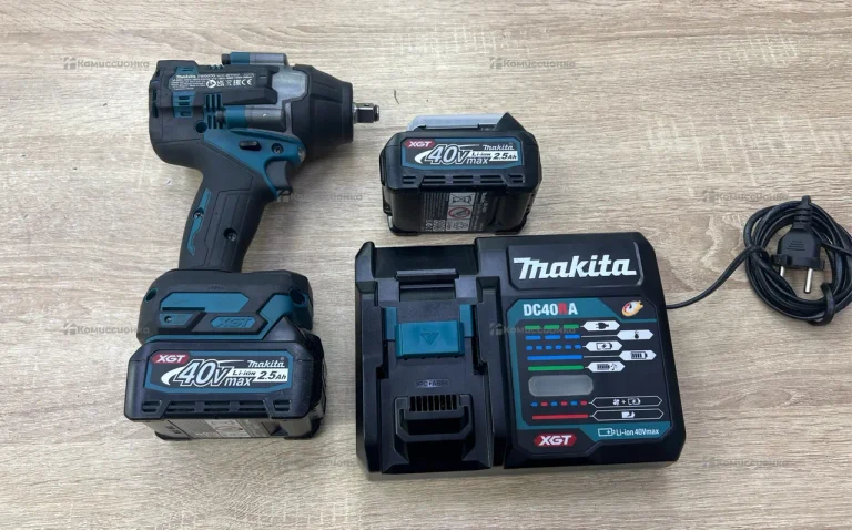 Аккумуляторный гайковерт Makita TW007G