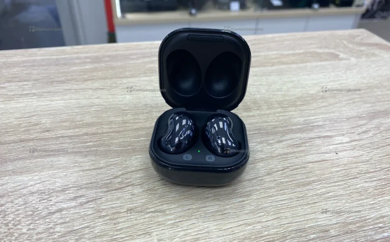Наушники  Samsung Buds Live