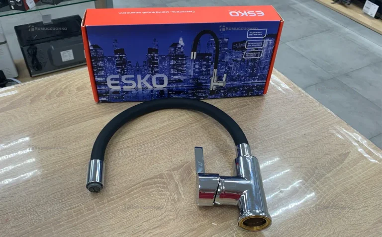 Смеситель с гибким изливом ESKO