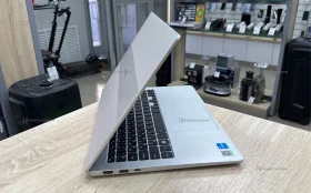 Ноутбук  Infinix  Y3 MAX