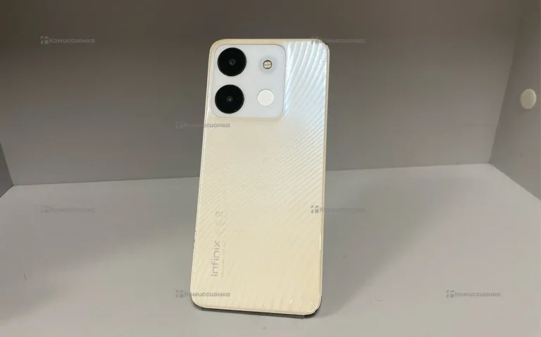 Infinix Smart 7 3/64 ГБ