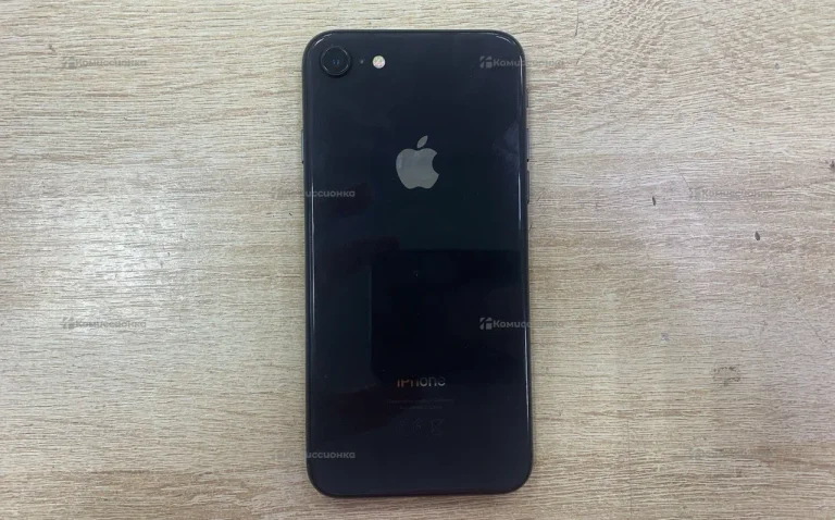 Apple iPhone 8 2/64 ГБ