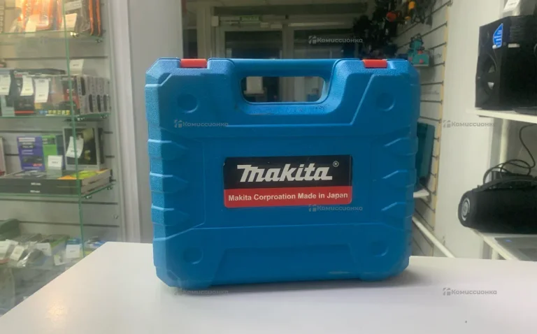 дрель шуруповерт Makita DF331D