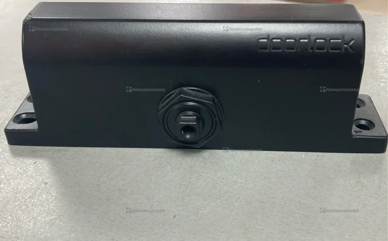 Доводчик Lock