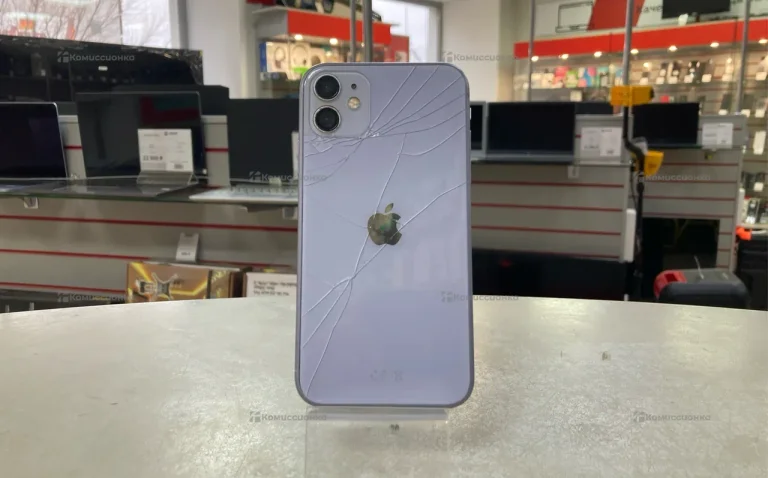 Apple iPhone 11 4/128 ГБ