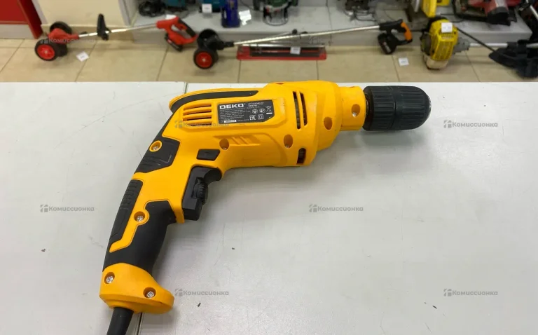 дрель Deko DKID700