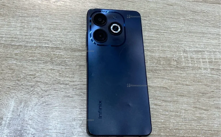 Infinix Smart 8 3/64 ГБ