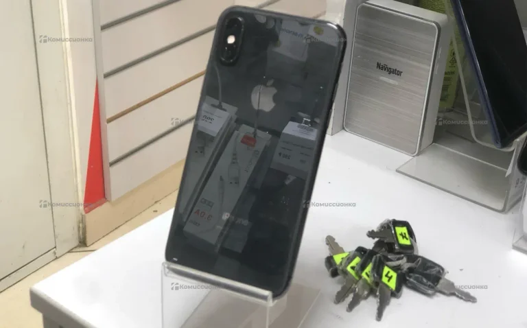 Apple iPhone XS 4/64 ГБ