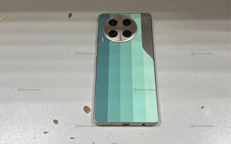 Tecno Camon 30 8/256 ГБ