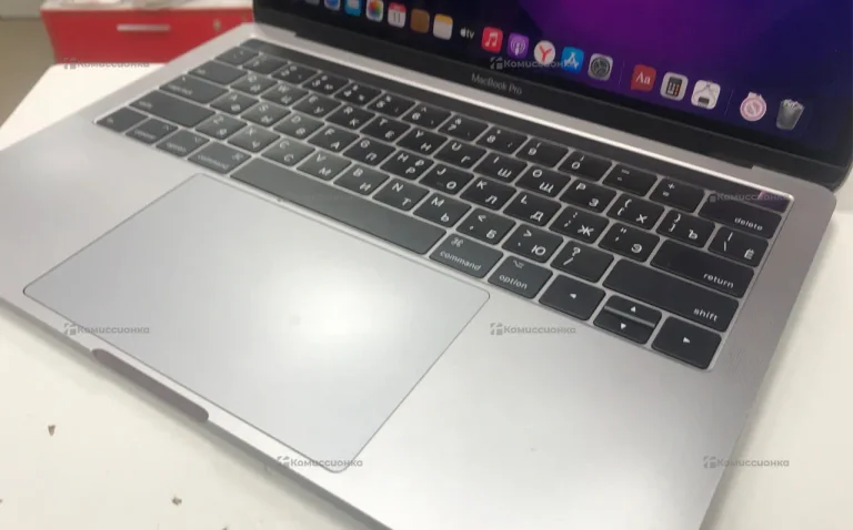 Ноутбук MacBook Pro 13 2016 A1706