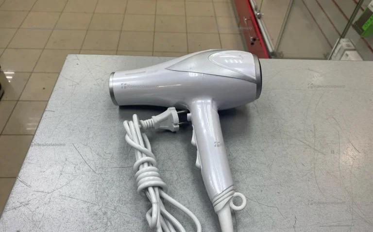 Фен REDMOND RF-539.