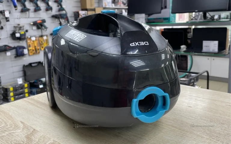 Пылесос  DEXP HEPA