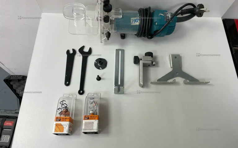 Фрезер makita 3708