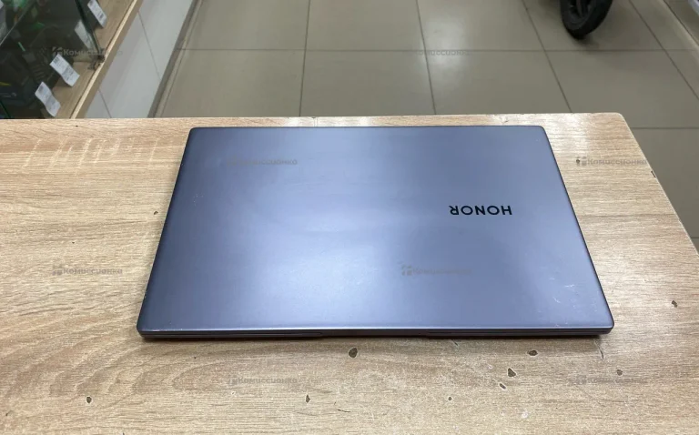 Ноутбук  honor