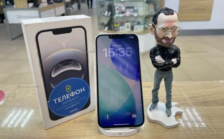 Apple iPhone 16e 8/128 ГБ