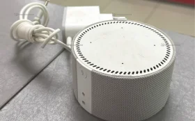 Яндекс станция с часами