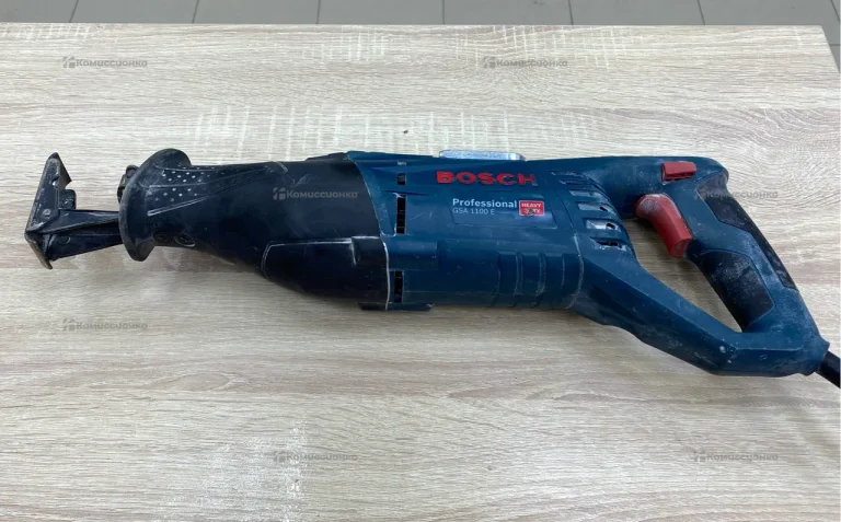 Электрическая пила Bosch GSA 1100E