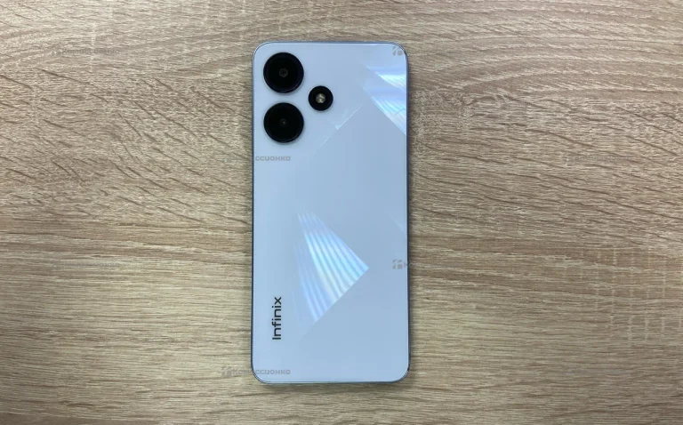 Infinix Hot 30i 4/64 ГБ