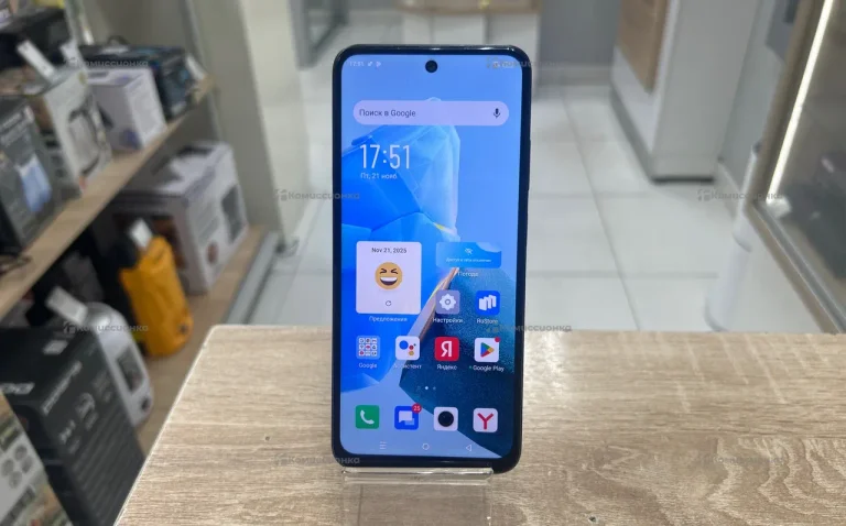 Infinix Hot 30 Play 8/128 ГБ