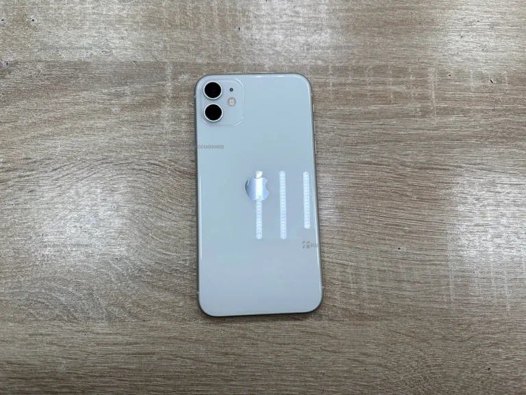 Apple iPhone 11 4/128 ГБ