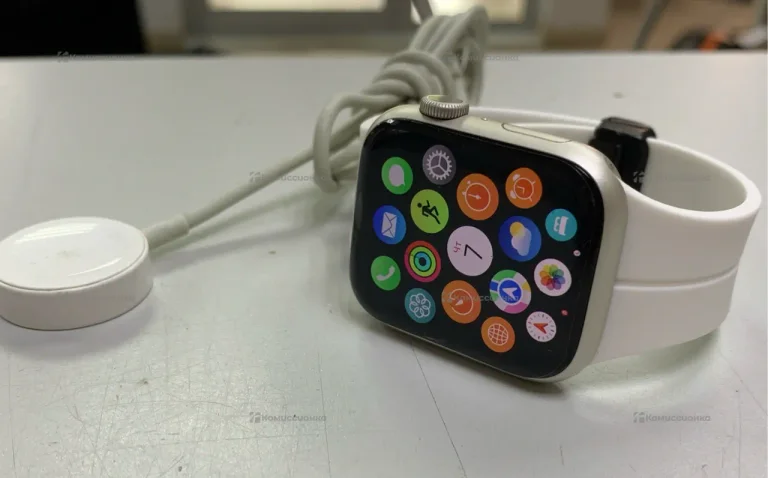 Часы  Apple Watch Series 7