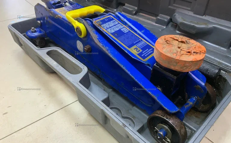 Домкрат Kraft 10t