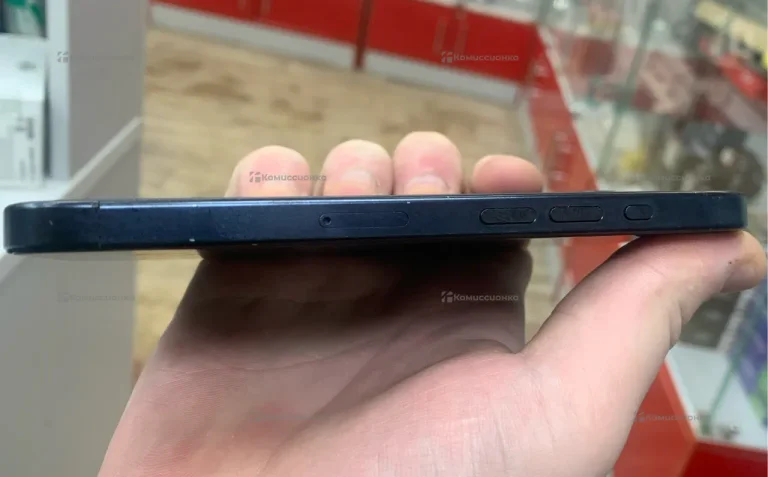 Apple iPhone 15 Pro 8/128 ГБ