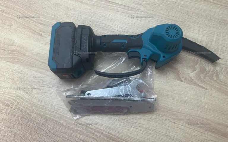 Аккумуляторная цепная пила Makita (реплика)