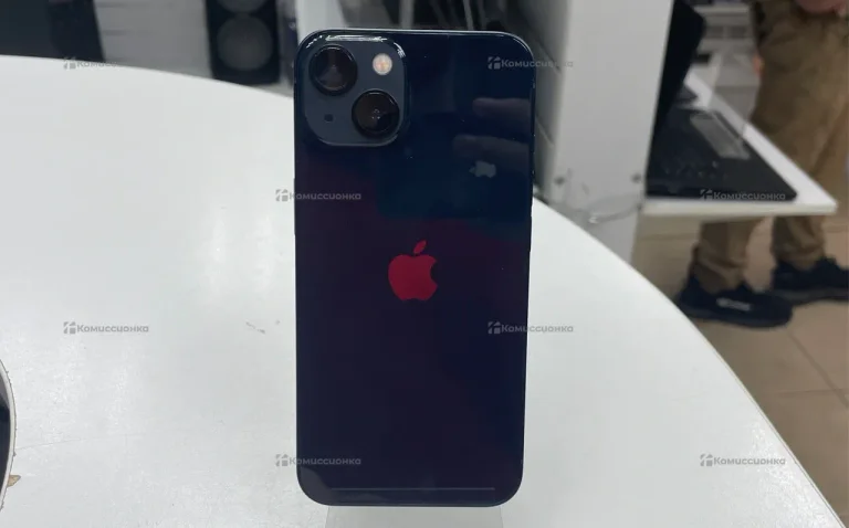 Apple iPhone 13 4/128 ГБ