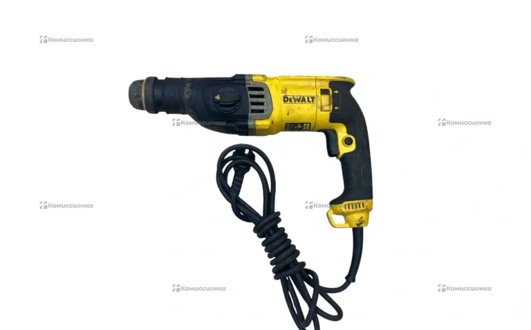Перфоратор DeWalt D25143.
