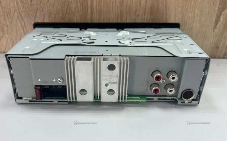 Автомагнитола  kenwood kmm-124